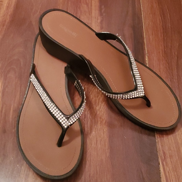 bling flip flops size 11